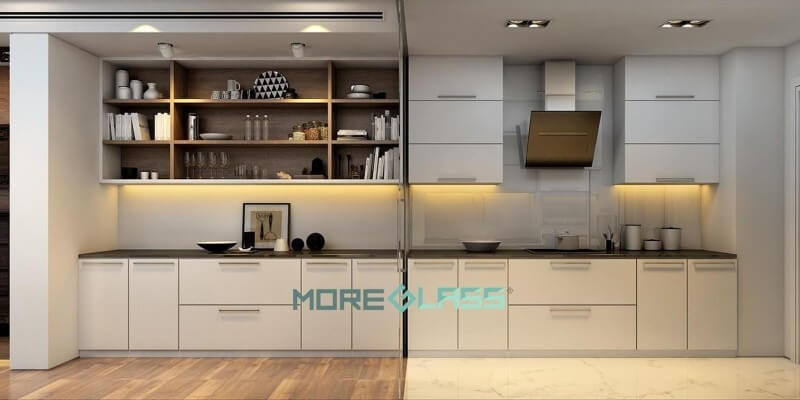 Thiết kế và thi công mẫu kính ốp bếp màu trắng tinh tế cho chung cư, biệt thự, nhà phố.